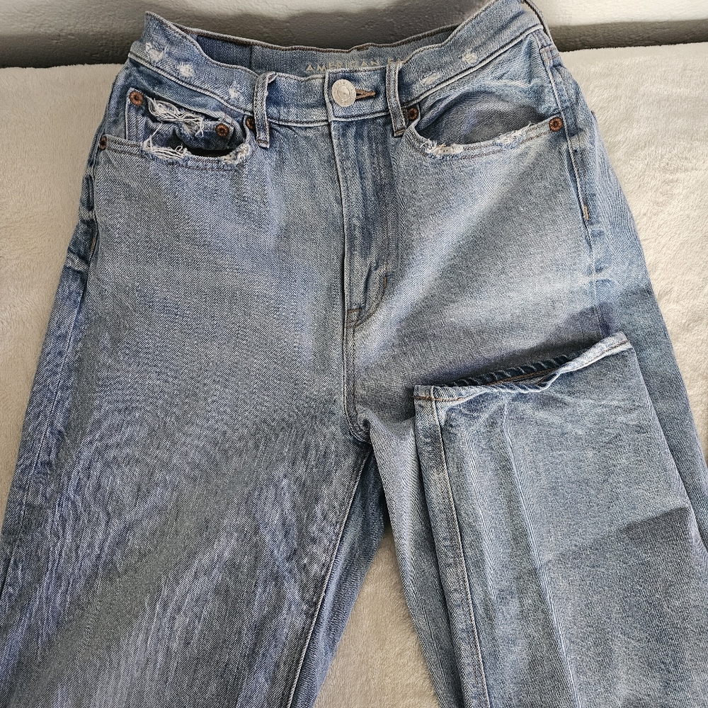 American Eagle Mom Jeans
